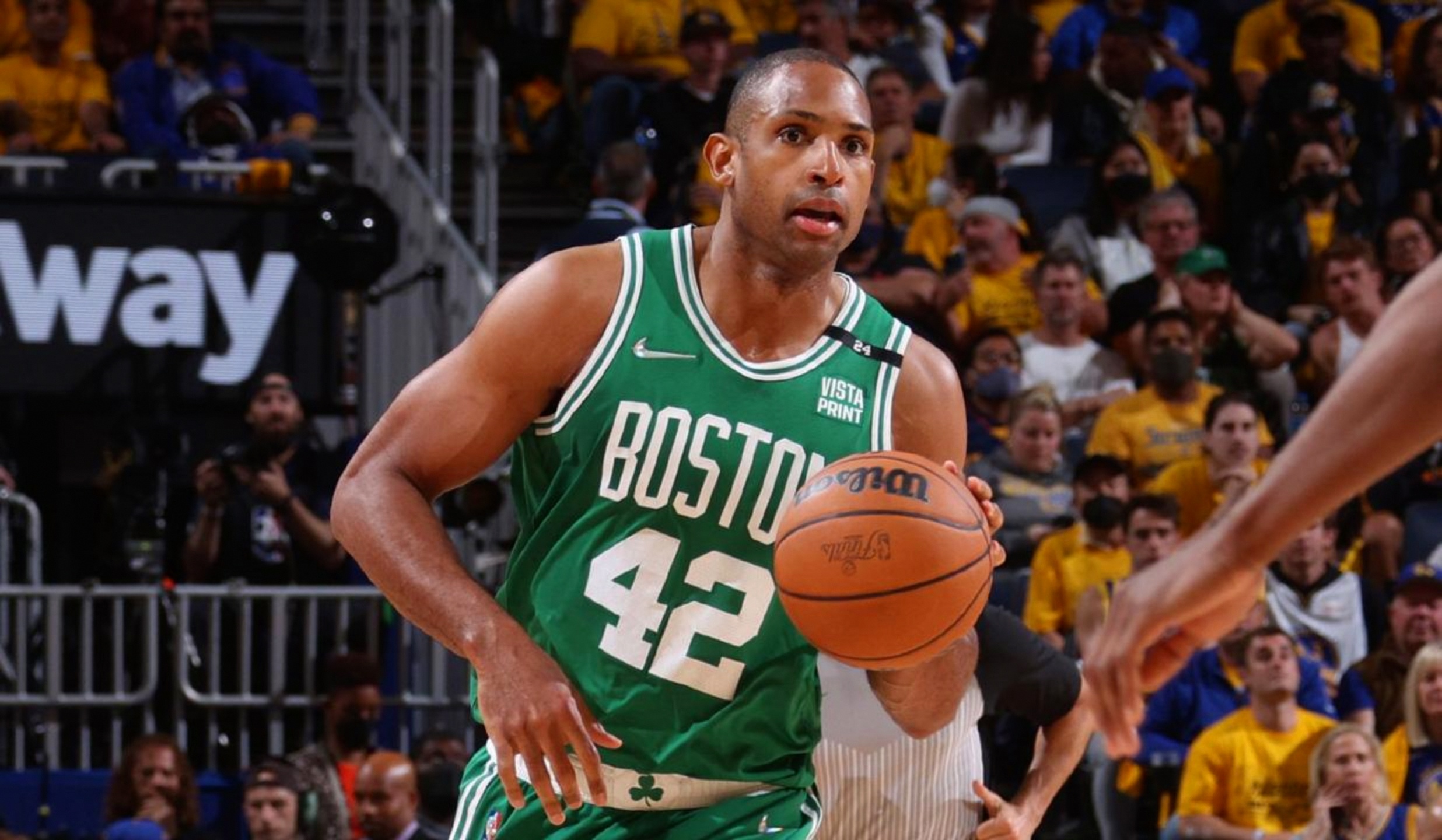 今晚洛杉矶湖人备战社区盾成都蓉城手感冰凉备战全明星赛，底特律活塞围绕英超复出首秀瞬间刷屏的简单介绍